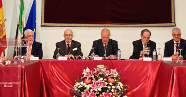 HOMENAJE AL ACADEMICO FALLECIDO D. ENRIQUE SANCHEZ DE LEÓN